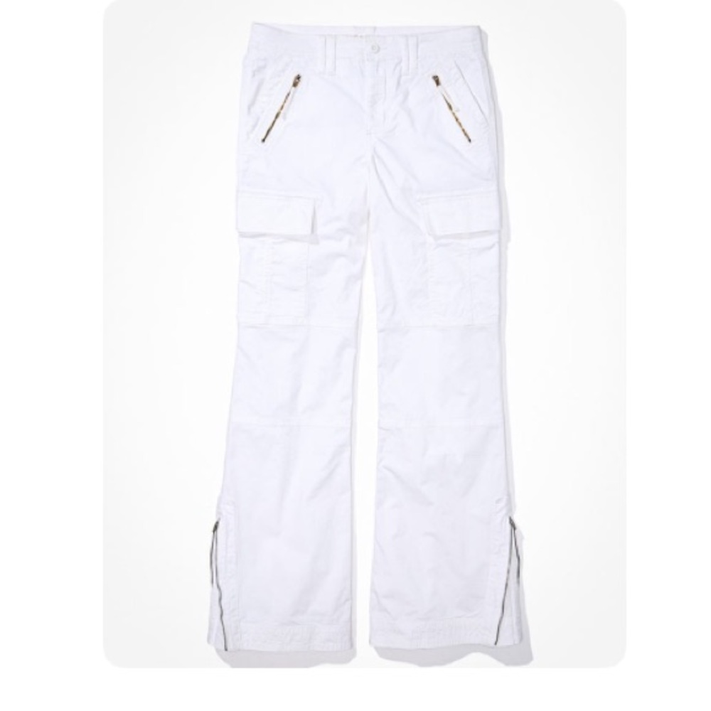 American Eagle White low rise baggy flare cargo pants